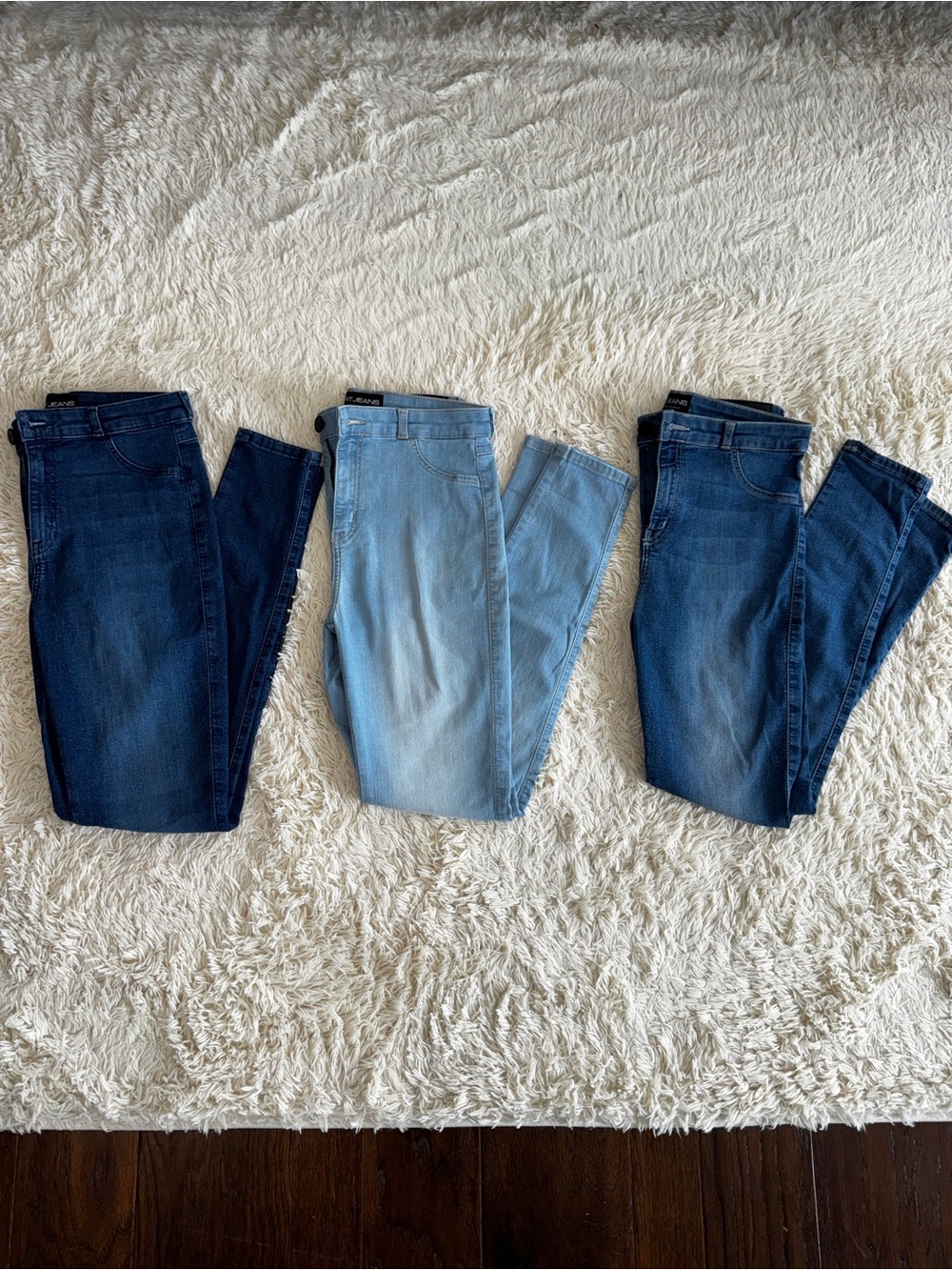 Fit Jeans lot Women’s Skinny Jeans — Light Blue, Medium Blue & Dark Blue L